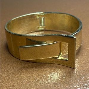 Gold costume jewelry belt bangle bracelet